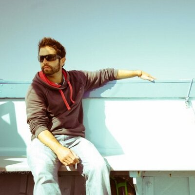 Profile Picture of Richard Gee Esq (@Scillyboatman) on Twitter