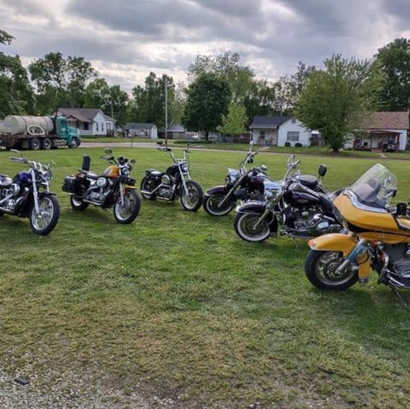 Profile Picture of Danny Thurston (@bansheemandan) on Poshmark