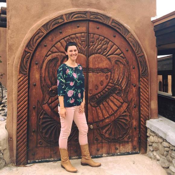Profile Picture of Liza Raynal (@liza_raynal) on Poshmark
