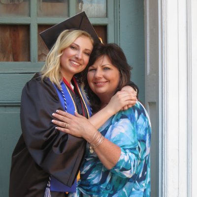 Profile Picture of Kathy Patterson (@XtreemMOM) on Twitter