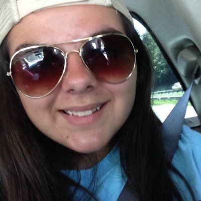 Profile Picture of Emma Lindsey Hooker (@emma_lindsey05) on Twitter