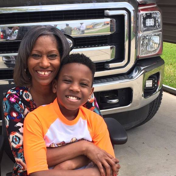 Profile Picture of Paulette Eagleton green (@journee2002) on Poshmark