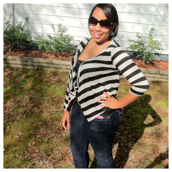 Profile Picture of Arielle Barnette (@ariellebarnette) on Poshmark