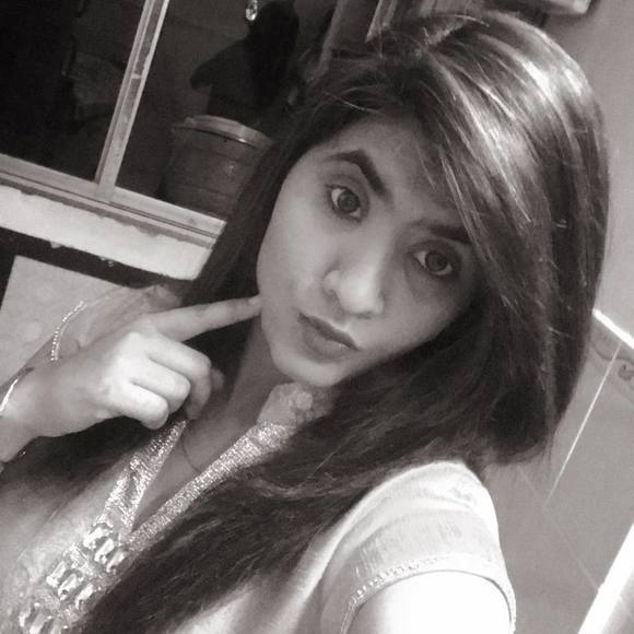 Profile Picture of Sonal Parmar (@sonalparmar) on Poshmark