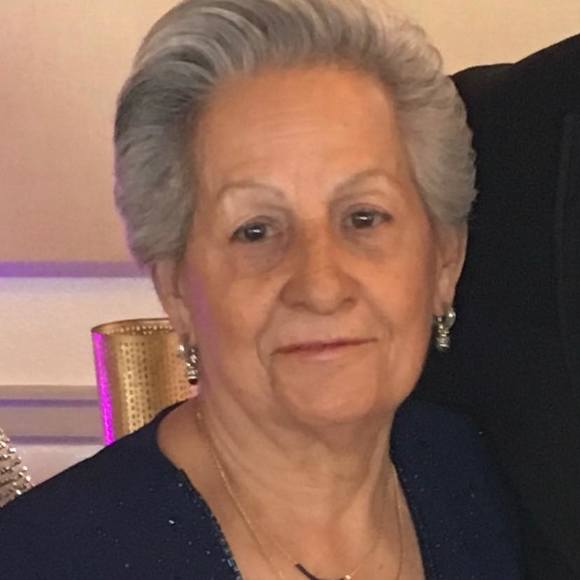 Profile Picture of Jackie Jines (@jackiejines) on Poshmark