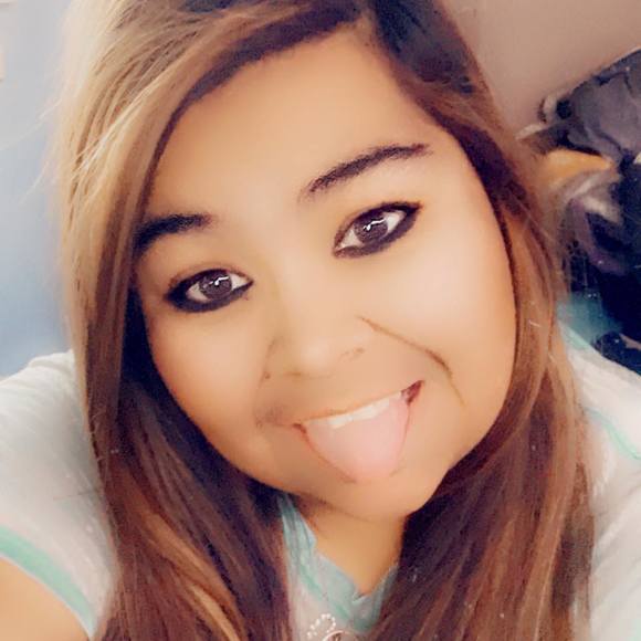Profile Picture of Jerica Huscher (@jericahuscher85) on Poshmark