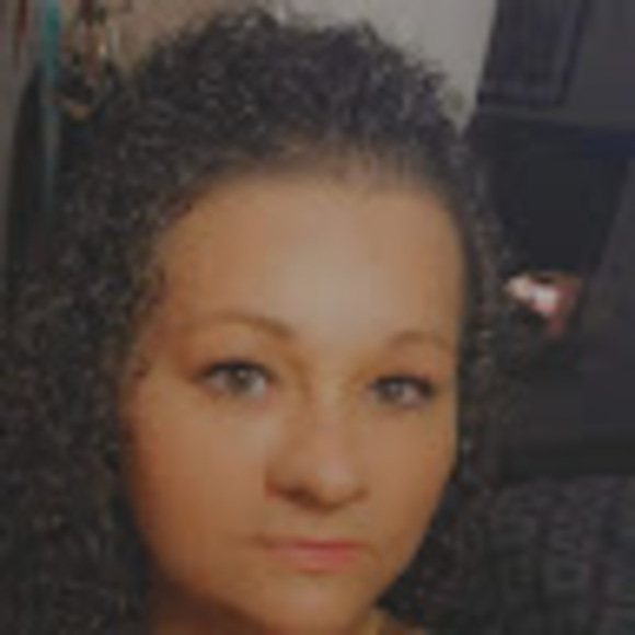 Profile Picture of Jennifer Keasler (@j_keasler) on Poshmark