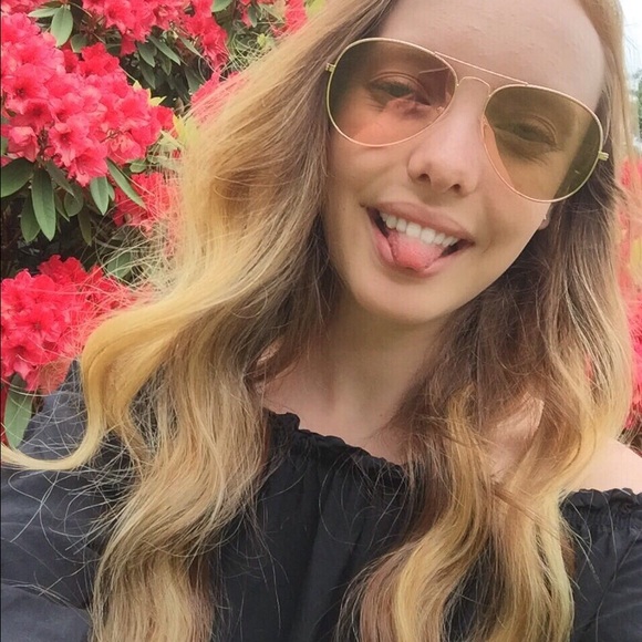 Profile Picture of Katelyn Cross (@katelyncross02) on Poshmark