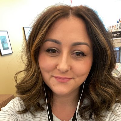 Profile Picture of Jasmine Giannopoulos (@MamaWolfpak) on Twitter