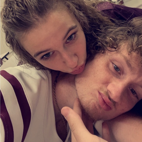 Profile Picture of Danny Seals (@dannyseals) on Poshmark