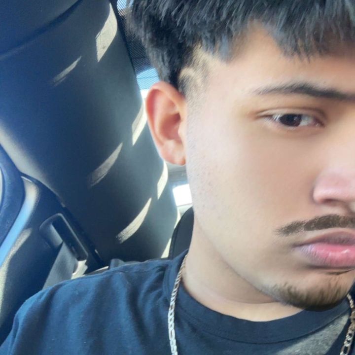 Profile Picture of chrisreyes_22 (@christophet.u.reyes_0922) on Tiktok