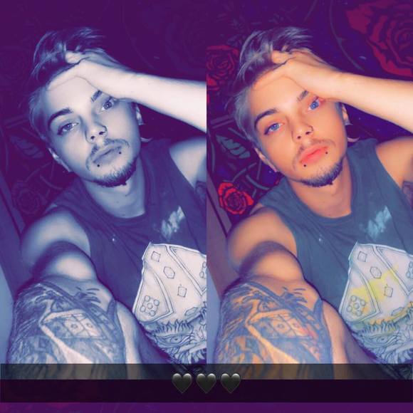 Tyler Barr - Poshmark Profile Picture of Tyler Barr (@tylerbarr868) on Poshmark