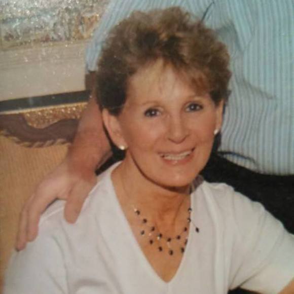 Profile Picture of Bunny Drevs (@damato3241) on Poshmark