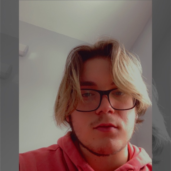 Profile Picture of Nathan Ellingson (@nathanelli) on Poshmark