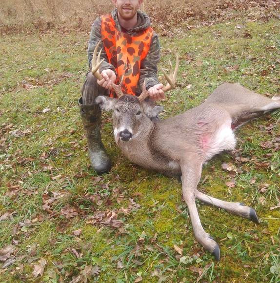 Profile Picture of Zach Miller (@zachmiller903) on Poshmark