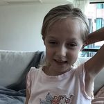 Profile Picture of Ivy Saunders (@ivyrainbowsparkles) on Instagram