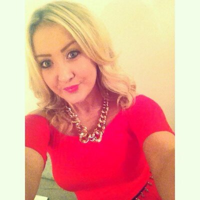 Profile Picture of Danielle. (@daniellewatts1) on Twitter