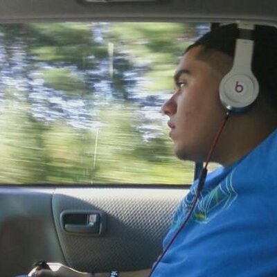 Profile Picture of Danny Fernandes (@davechillin10) on Twitter
