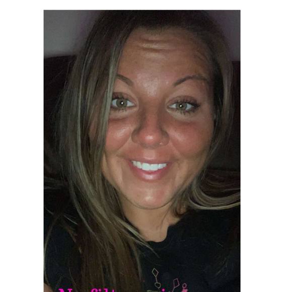 Profile Picture of Jessica Newlen (@jessicahope36) on Poshmark