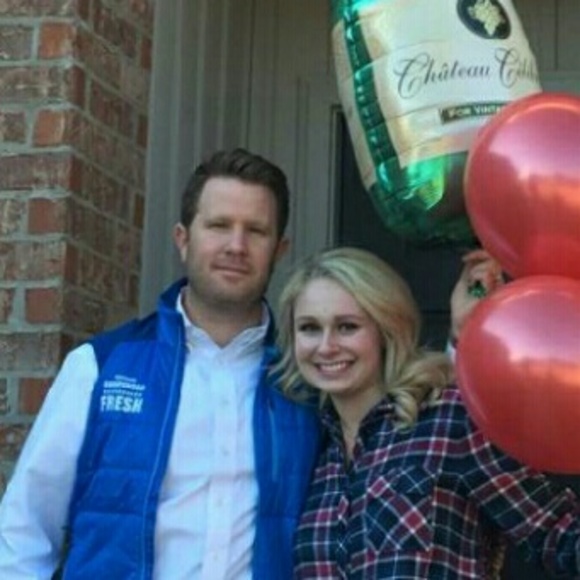 Profile Picture of Erika Lobaugh (@erikalobaugh) on Poshmark