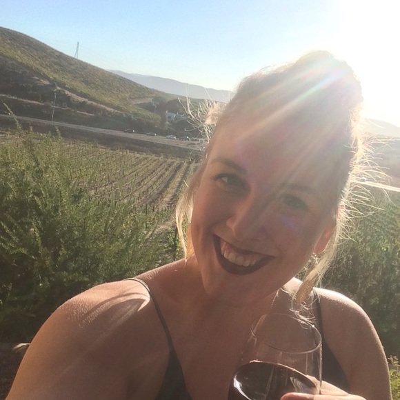 Sara Pfannenstein - Poshmark Profile Picture of Sara Pfannenstein (@sarapfa) on Poshmark