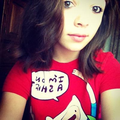 Profile Picture of Adrianna Burchett (@adrianna_rose20) on Twitter