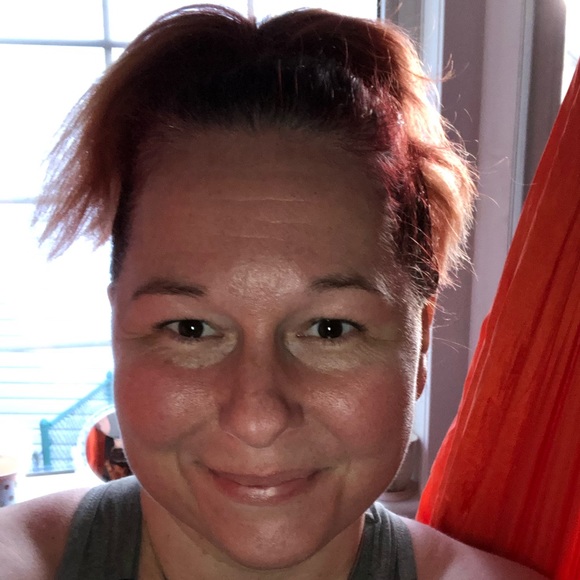 Profile Picture of Candace Muise (@meowmuise) on Poshmark