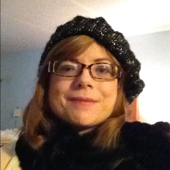 Profile Picture of Kim Shykes (@shykesk) on Poshmark