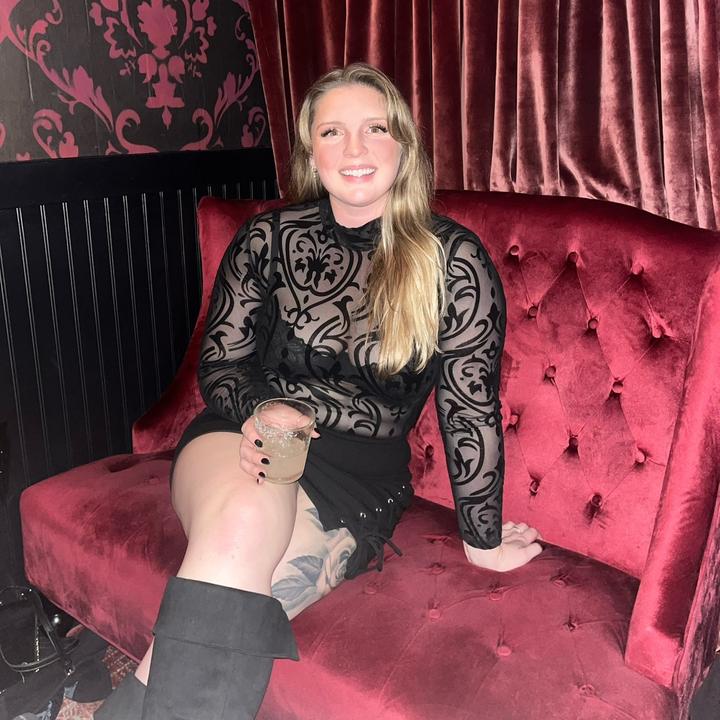 Profile Picture of Stephanie Bitz (@@stephaniebitzz) on Tiktok