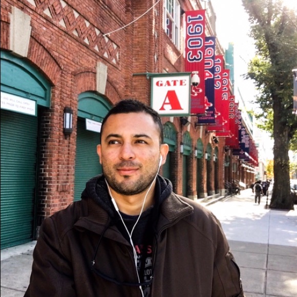 Profile Picture of Erick Lanza (@spartan2712) on Poshmark