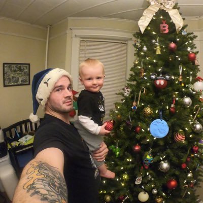 Profile Picture of Joe Bogdan (@Retro_Gui) on Twitter