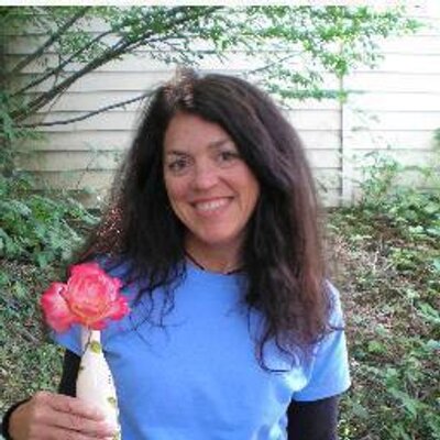 Profile Picture of Nancy Hillyer (@HillyerNancy) on Twitter