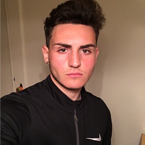 Profile Picture of Mark Stanojevic (@markstan97) on Poshmark