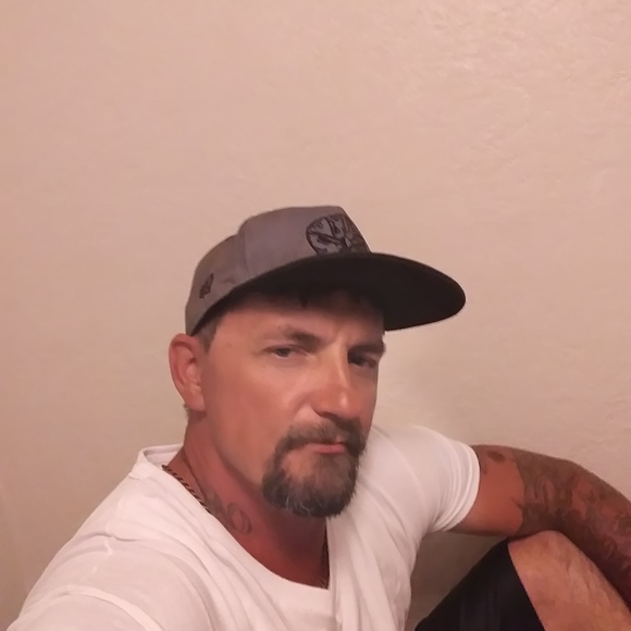 Profile Picture of James Barney (@jamesbarn) on Poshmark