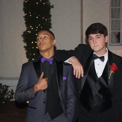 Profile Picture of Joseph Snider (@bow_tie_guy11) on Twitter