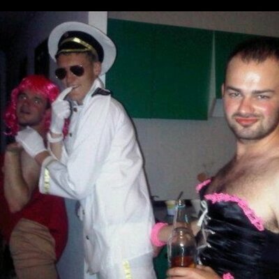 Profile Picture of Tom Wicks (@Wicksy_92) on Twitter