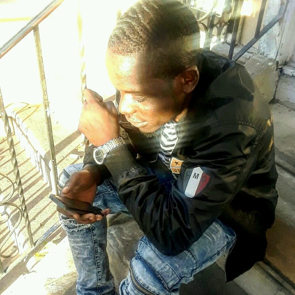 Profile Picture of Curtis Williams (@shaunx95) on Poshmark