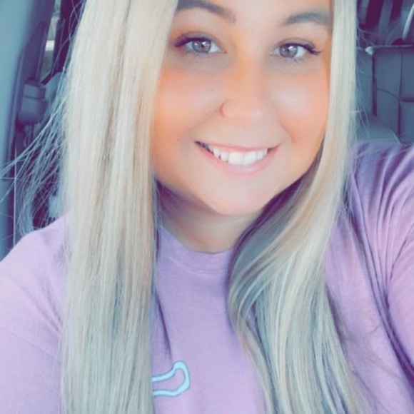 Profile Picture of Ashley Hartgers (@ashleyrasler) on Poshmark