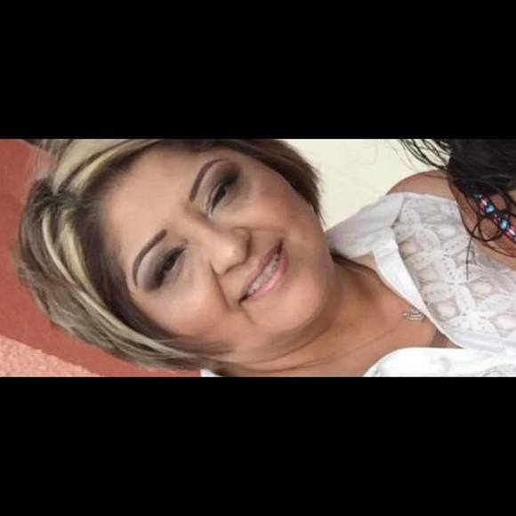 Profile Picture of Andrea Alamilla (@andreaalamilla) on Poshmark