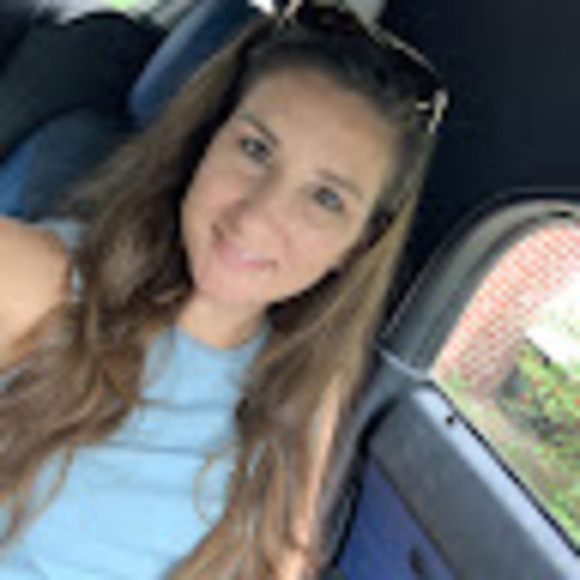 Profile Picture of Sylvia Krizanac (@krizanacsylvia) on Poshmark