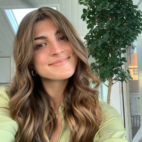 Profile Picture of Hannah Dawicki (@hannahdawix) on Poshmark