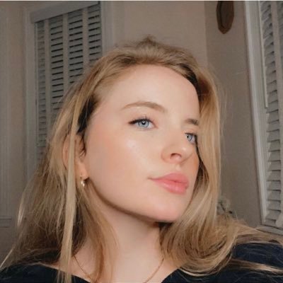 Profile Picture of Lo (@laurenfarley07) on Twitter
