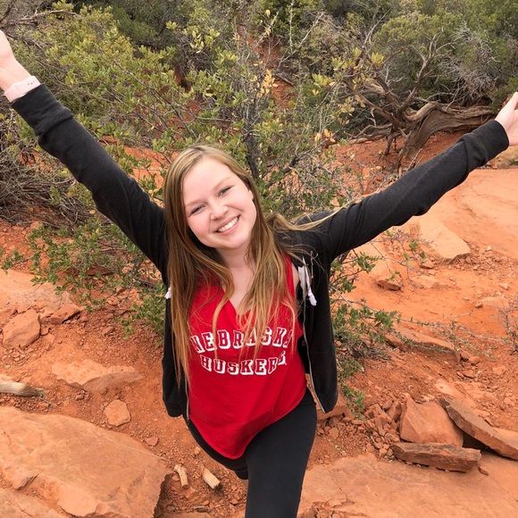 Profile Picture of Mollie Usery (@mouser12) on Poshmark