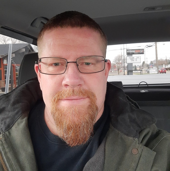 Profile Picture of Cory Bricker (@corybricker) on Poshmark