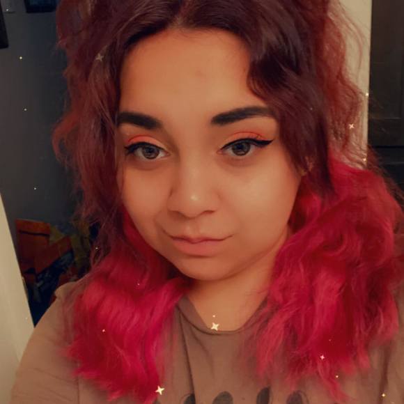 Profile Picture of Brittany Enderby (@onigodgirl188) on Poshmark