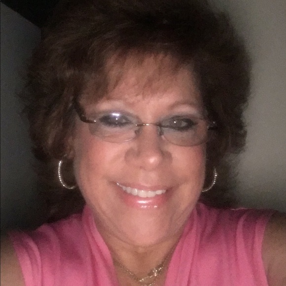 Profile Picture of Sheryl Itkin (@msitkin) on Poshmark