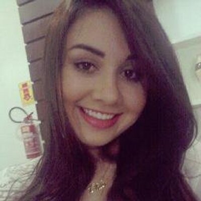 Profile Picture of Isabel Souza (@isabelsouza93) on Twitter