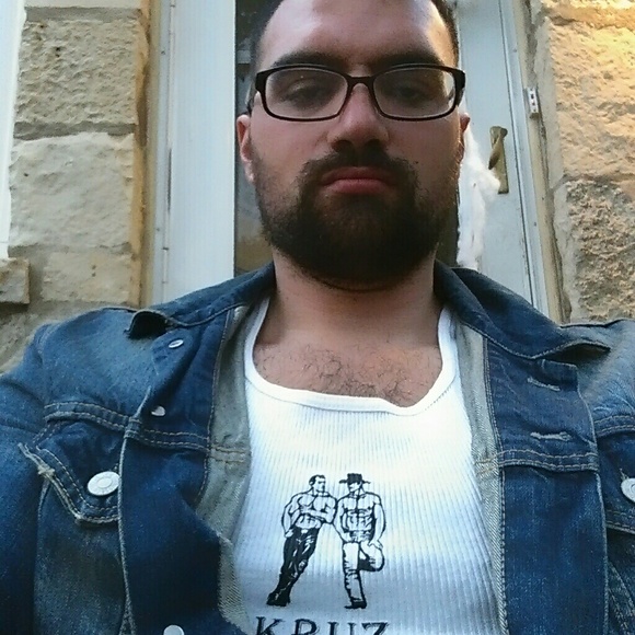 Profile Picture of Miguel Gonzalez (@rexexmundi) on Poshmark