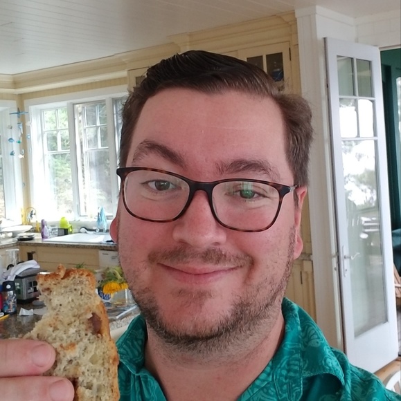 Profile Picture of Ryan Hyland (@rthyland) on Poshmark