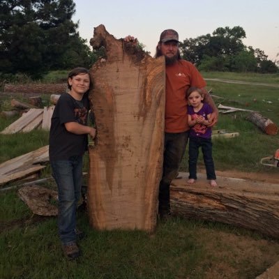Profile Picture of Crystal Weems (@critterbug1980) on Twitter